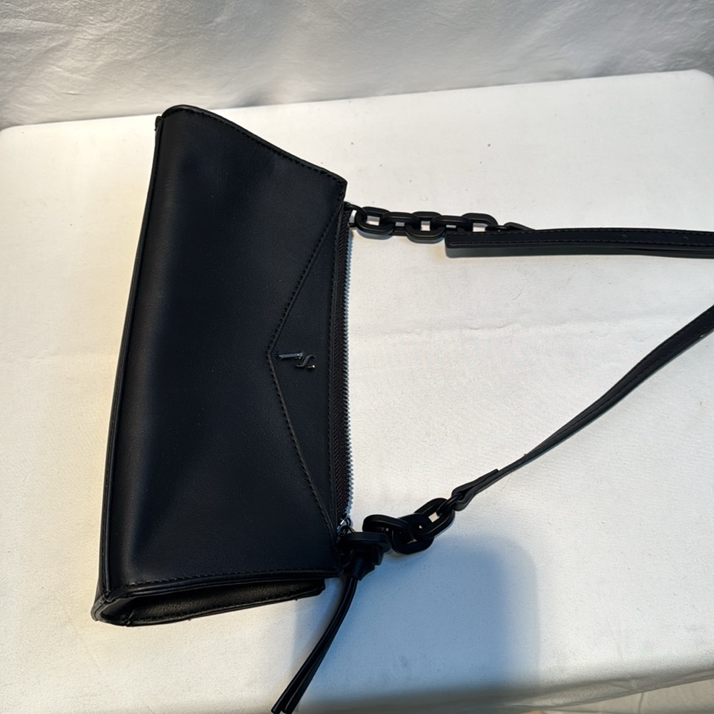 Simply Vera Vera Wang Elegant Black Handbag - Picture 13 of 13